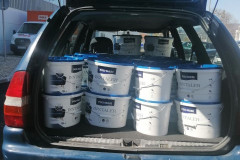 Festék keverése 220 l es hordóban